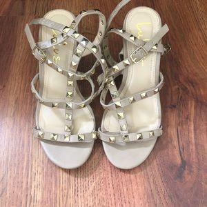 Lulus Nude & Gold Strappy Heels